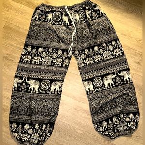 Elephant Bundle-Harem Pants and Earrings Fits XL, says XXXL.